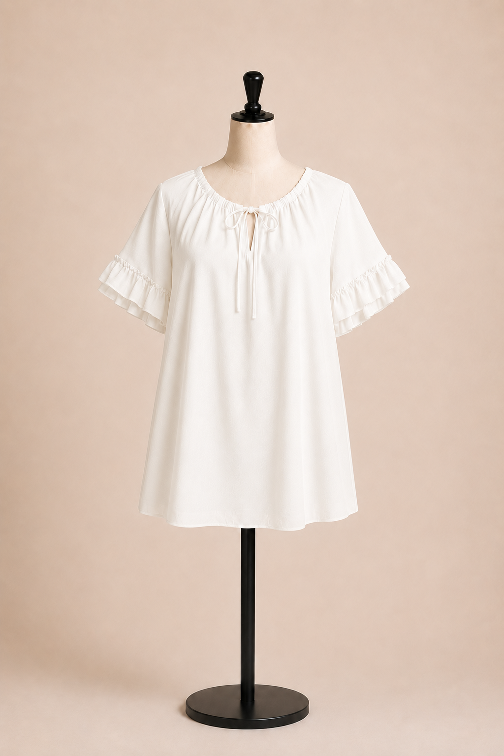 Maglia elegante maniche corte con volant e laccetto frontale